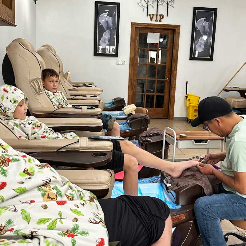 Cần Bán Gấp Tiệm Nail tại Midland, Texas