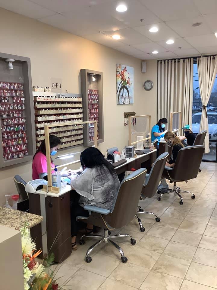 Mua Bán Sang Nhượng Tiệm Nail Salon Bay City, TX 77414