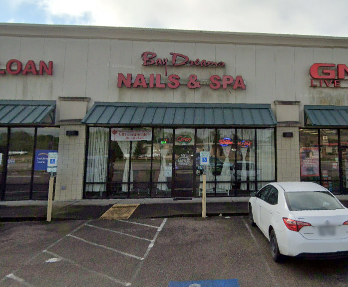 Mua Bán Sang Nhượng Tiệm Nail Salon Bay City, TX 77414