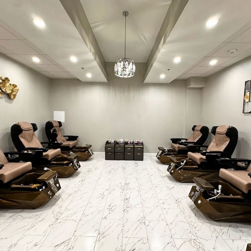 Cần gấp gấp thợ Nails, Eyelashes, Massage tại North Port, FL-34287