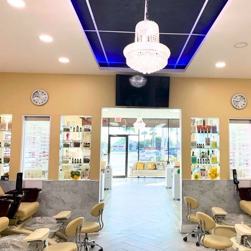 Cần nhiều thợ nail nữ tại Cape Coral, FL-33914