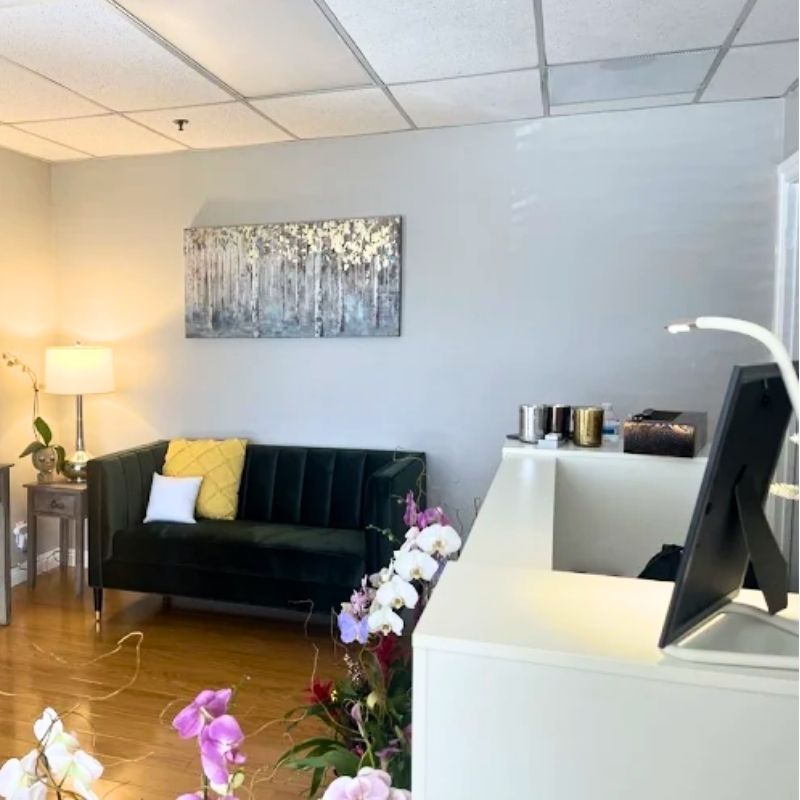Cần sang bán tiệm Lash – Phun xăm – Facial tại Fountain Valley, CA-92708