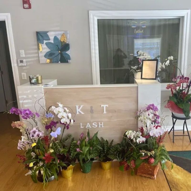 Cần sang bán tiệm Lash – Phun xăm – Facial tại Fountain Valley, CA-92708