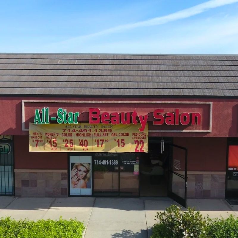 Cần sang bán tiệm nail tại Anaheim, CA 92801