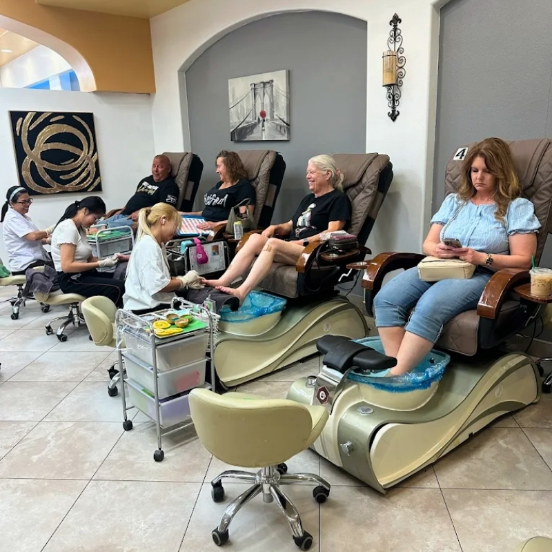 Cần sang bán tiệm nail tại Apple Valley, CA - 92308