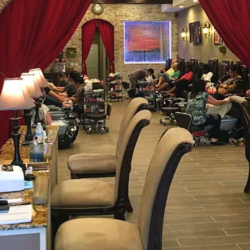 Cần sang bán tiệm nail tại Bay City, TX 77414