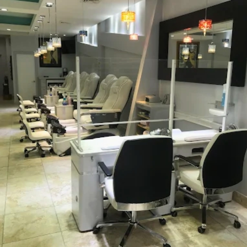 Cần sang bán tiệm nail tại Boca Raton, FL 33496