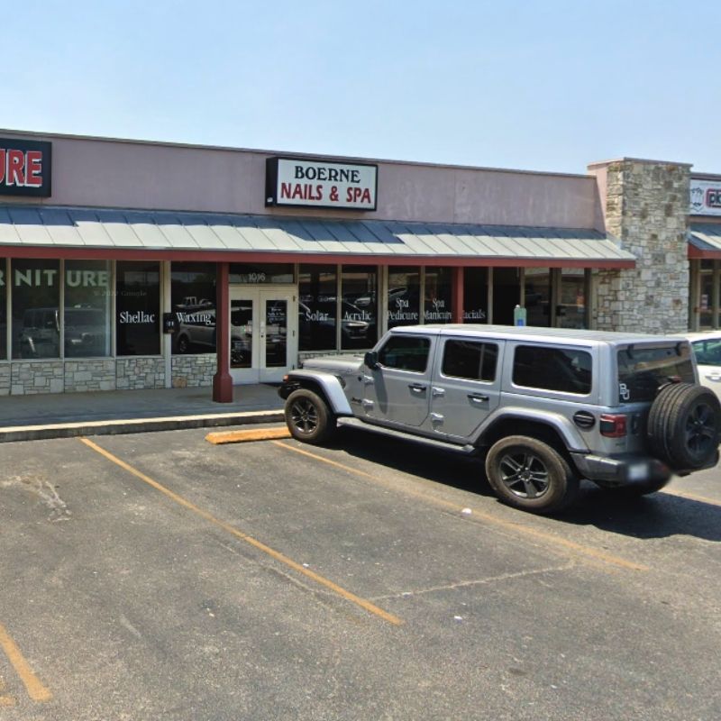 Cần sang bán tiệm nail tại Boerne, TX 78006