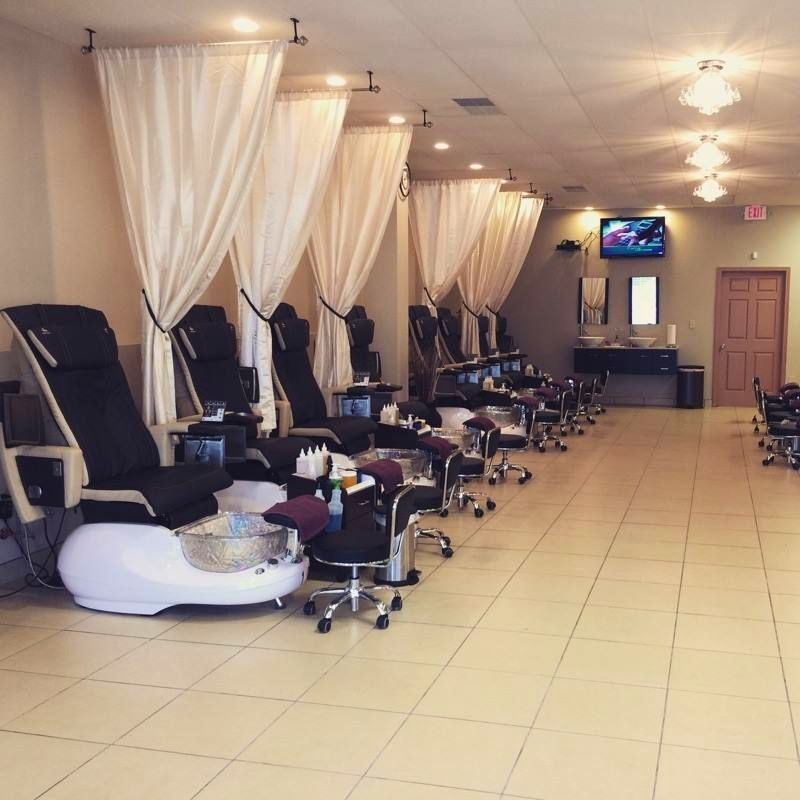 Cần sang bán tiệm nail tại Boerne, TX 78006