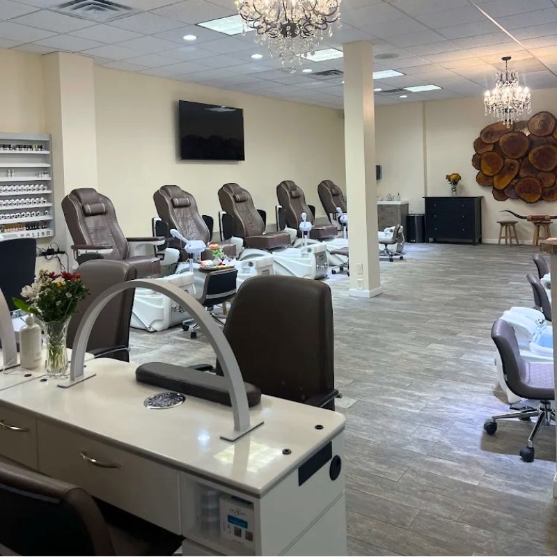 Cần sang bán tiệm nail tại Brownwood, TX 76801