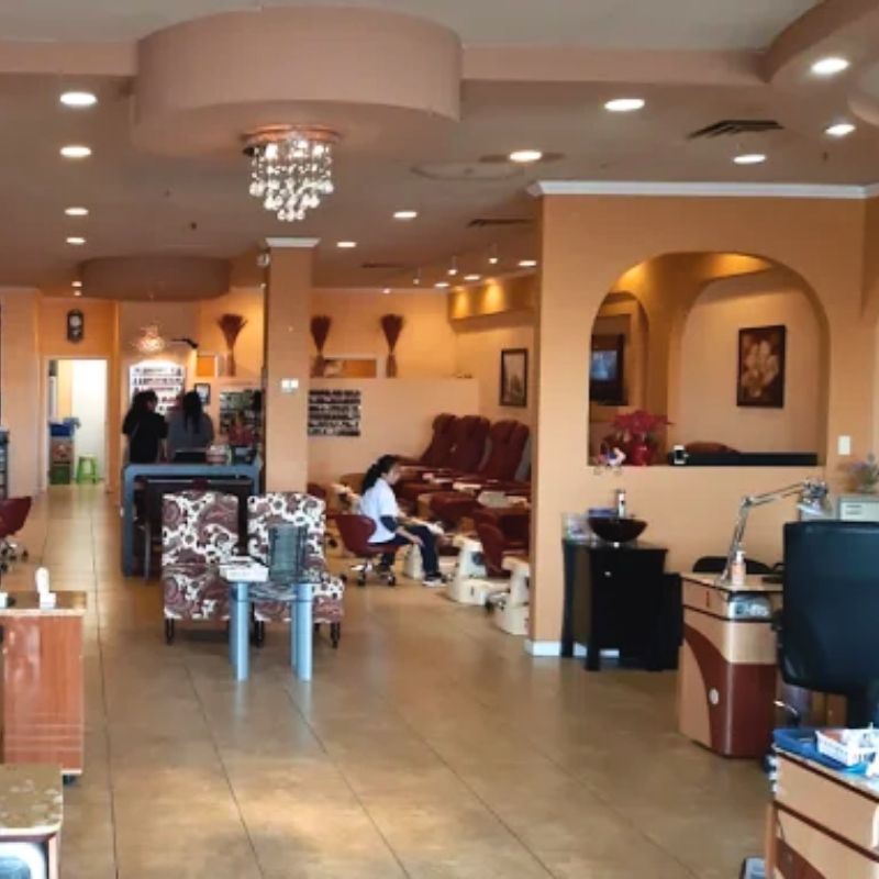 Cần sang bán tiệm nail tại Brownwood, TX 76801