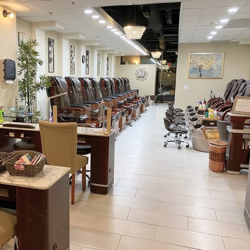 Cần sang bán tiệm nail tại Chapel Hill, NC 27517