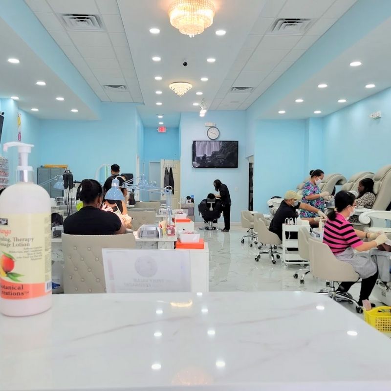 Cần sang bán tiệm nail tại Charlotte, NC 28213