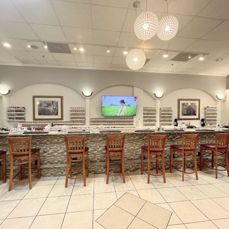 Cần sang bán tiệm nail tại Charlotte, NC 28262