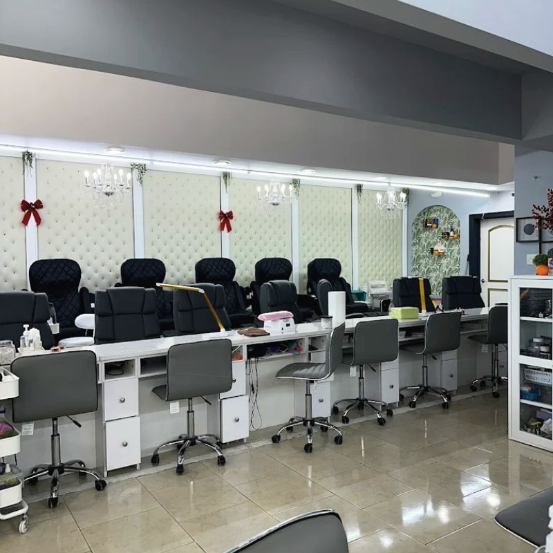 Cần sang bán tiệm nail tại Charlotte, NC 28278