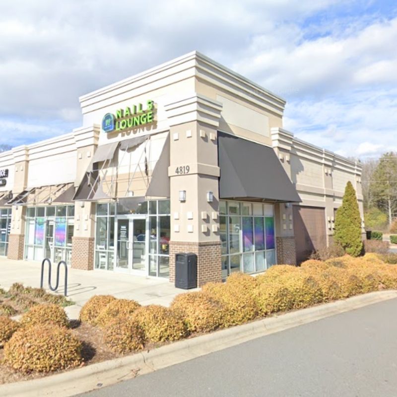 Cần sang bán tiệm nail tại Charlotte, NC 28278