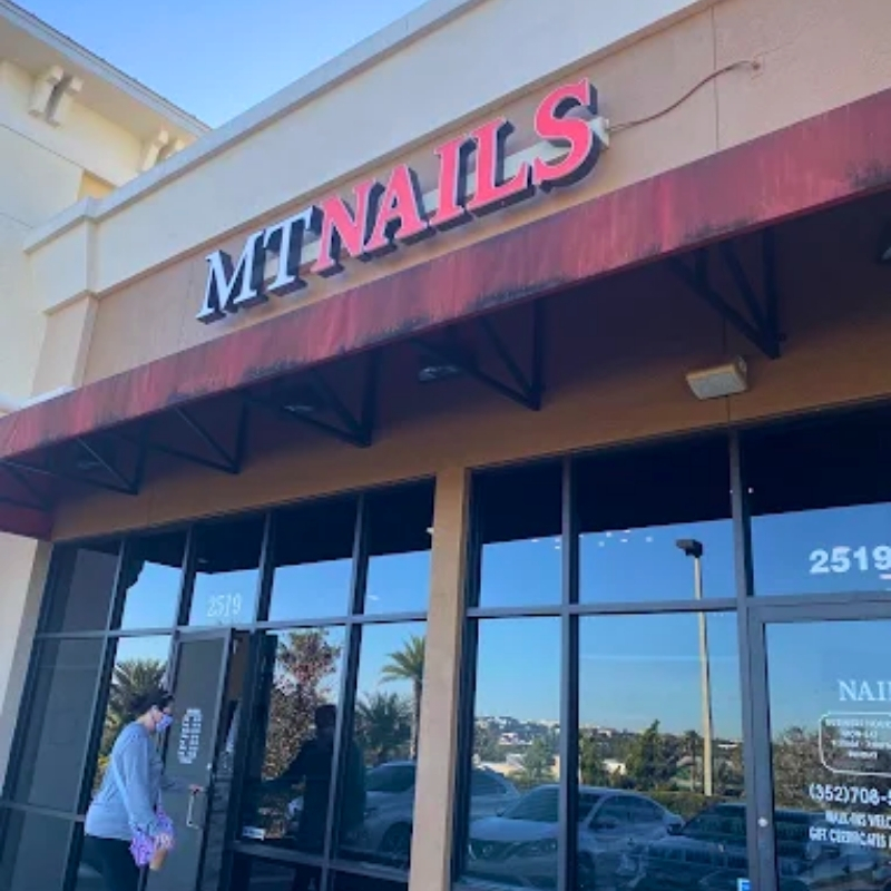 Cần sang bán tiệm nail tại Clermont, FL - 34711