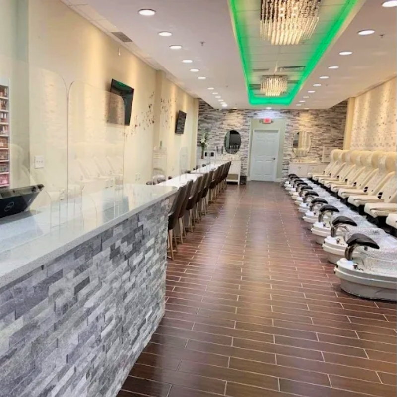 Cần sang bán tiệm nail tại Clermont, FL - 34711