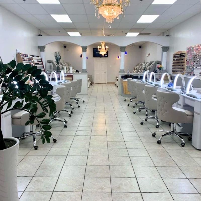 Cần sang bán tiệm nail tại Concord, NC 28027