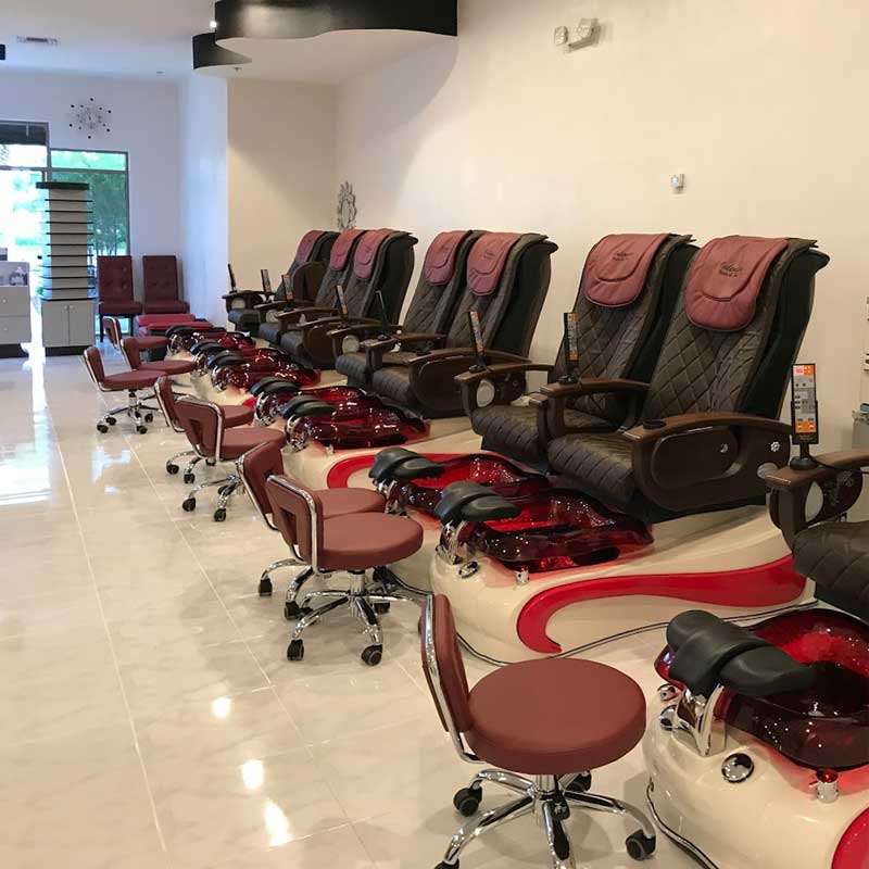 Cần Sang Bán Tiệm Nail Tại Daytona Beach, FL-32114