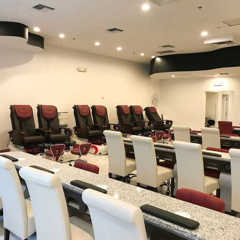 Cần Sang Bán Tiệm Nail Tại Daytona Beach, FL-32114