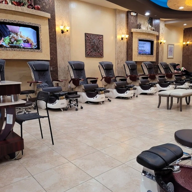 Cần sang bán tiệm nail tại Denton, TX - 76205