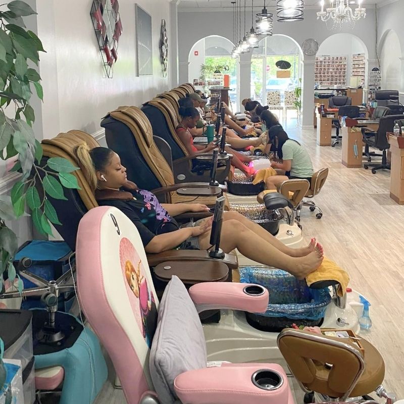 Cần sang bán tiệm nail tại Durham, NC 27703