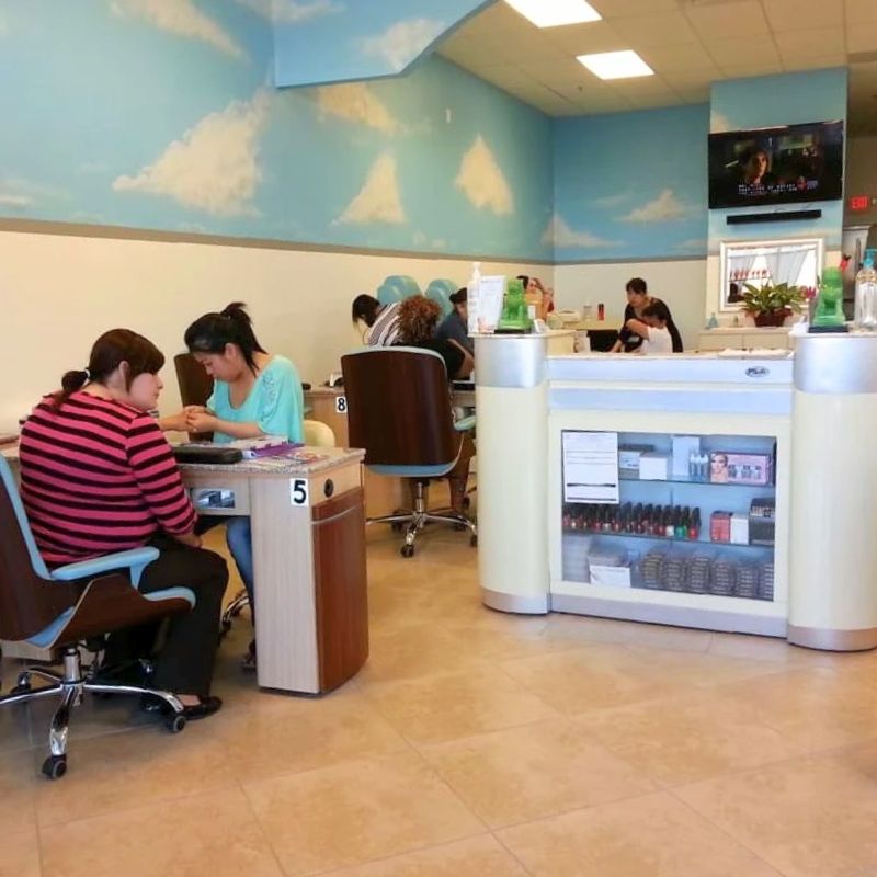 Cần sang bán tiệm nail tại El Paso, TX 79936