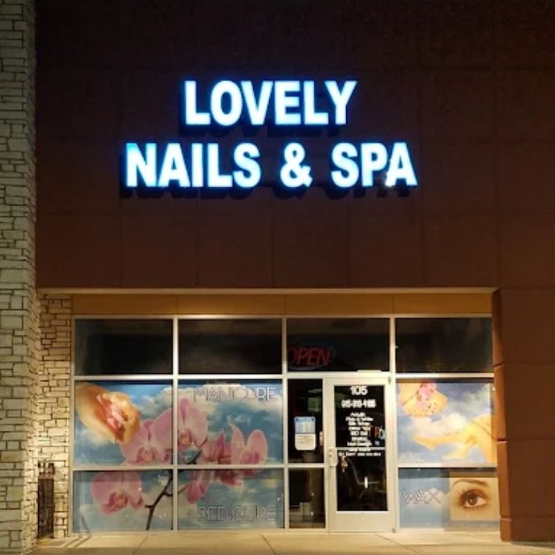 Cần sang bán tiệm nail tại El Paso, TX 79936