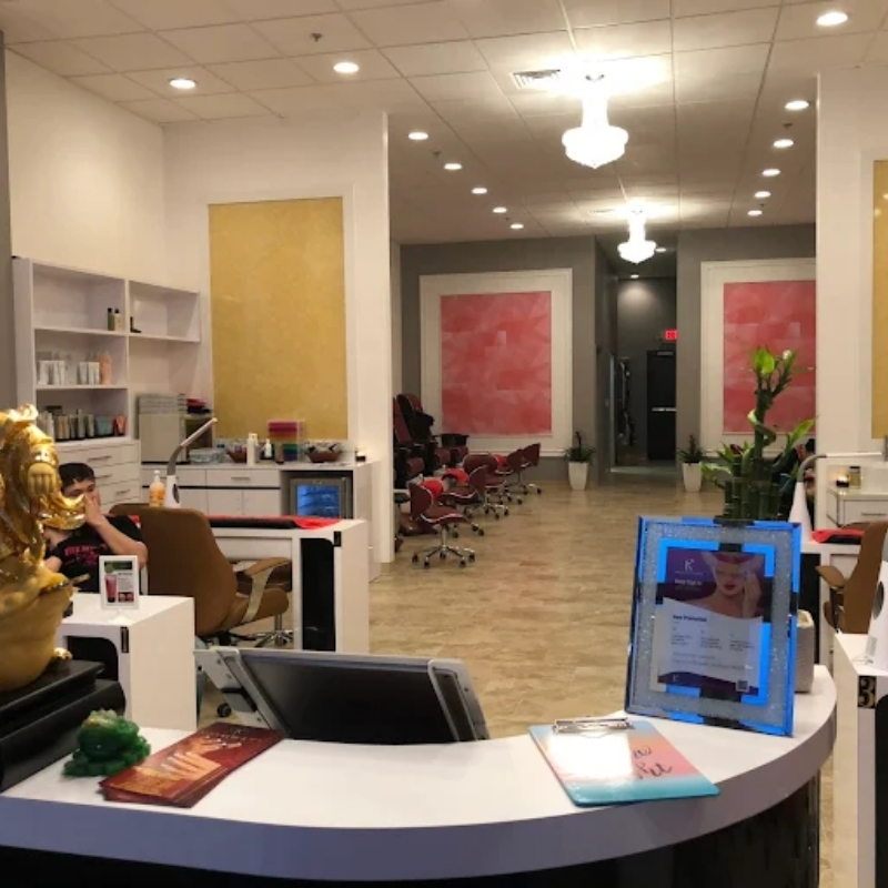 Cần sang bán tiệm nail tại Fleming Island, FL 3200