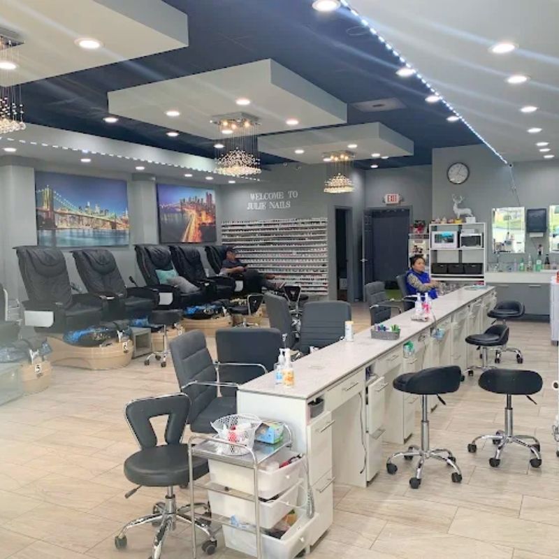 Cần sang bán tiệm nail tại Gainesville, FL 32607