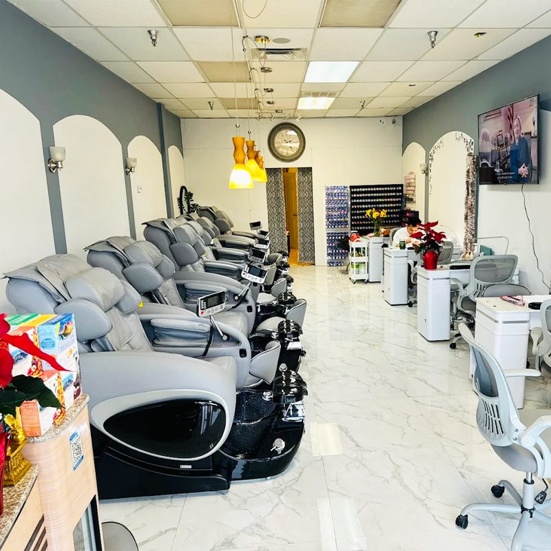 Cần sang bán tiệm nail tại Gainesville, FL 32608