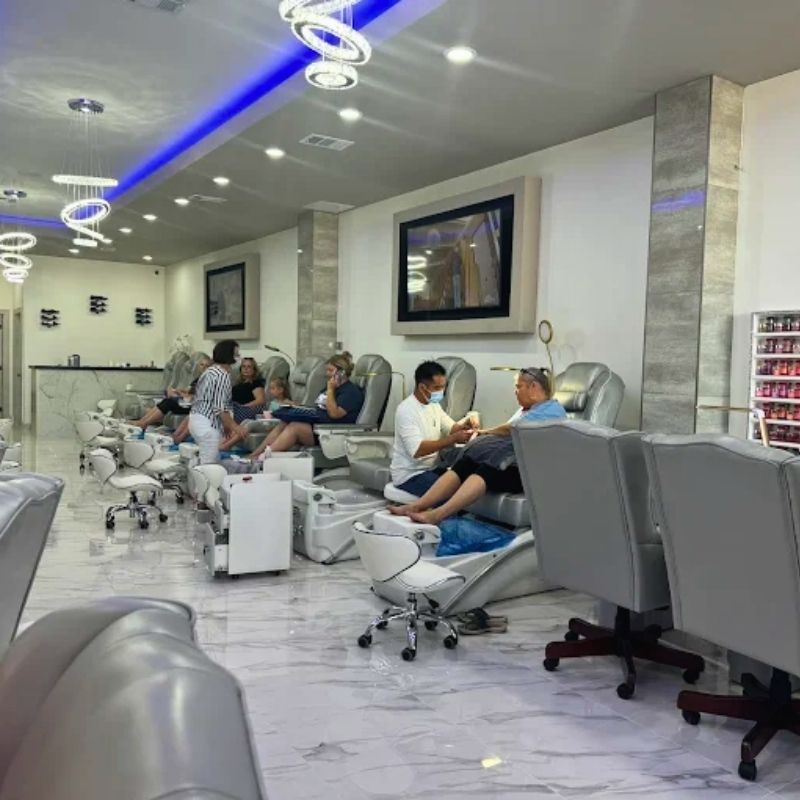 Cần sang bán tiệm nail tại Greenville, TX 75402