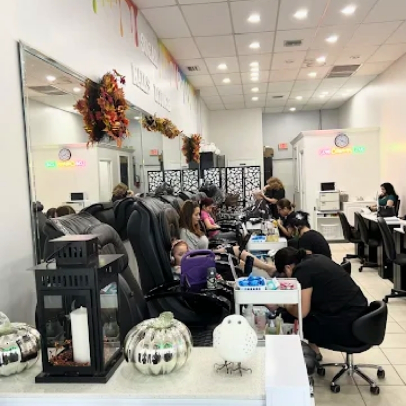 Cần sang bán tiệm nail tại Hialeah, FL 33014