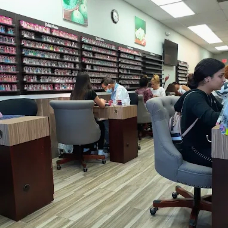 Cần sang bán tiệm nail tại Hialeah, FL - 33016