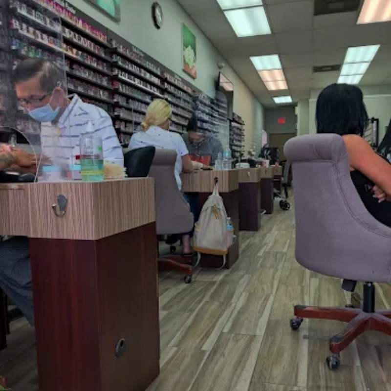 Cần sang bán tiệm nail tại Hialeah, FL - 33016