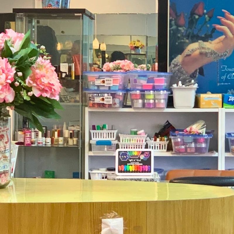 Cần sang bán tiệm nail tại Hickory, NC 28601