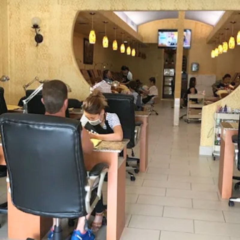 Cần sang bán tiệm nail tại Houston, TX-77024