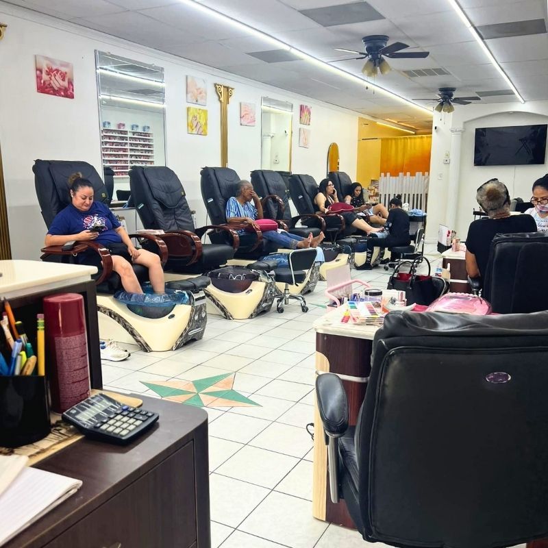 Cần sang bán tiệm nail tại Houston, TX 77068
