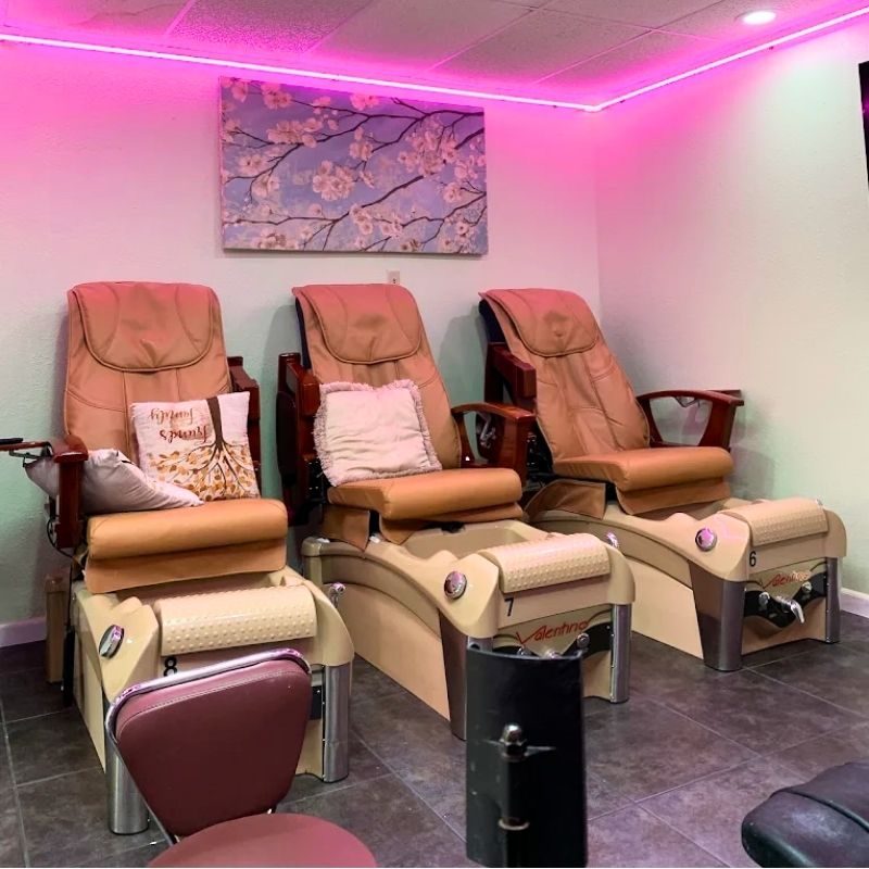 Cần sang bán tiệm nail tại Huntsville, TX 77340