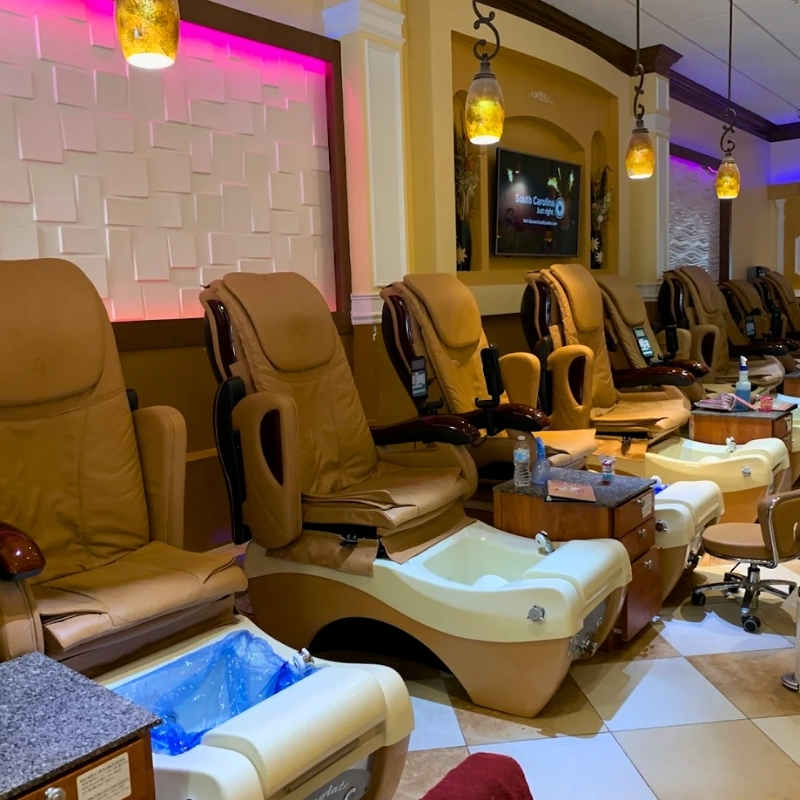 Cần sang bán tiệm nail tại Jacksonville, FL 32218