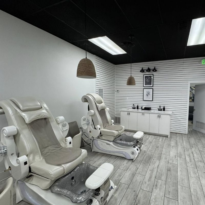 Cần sang bán tiệm nail tại Laredo, TX – 78041