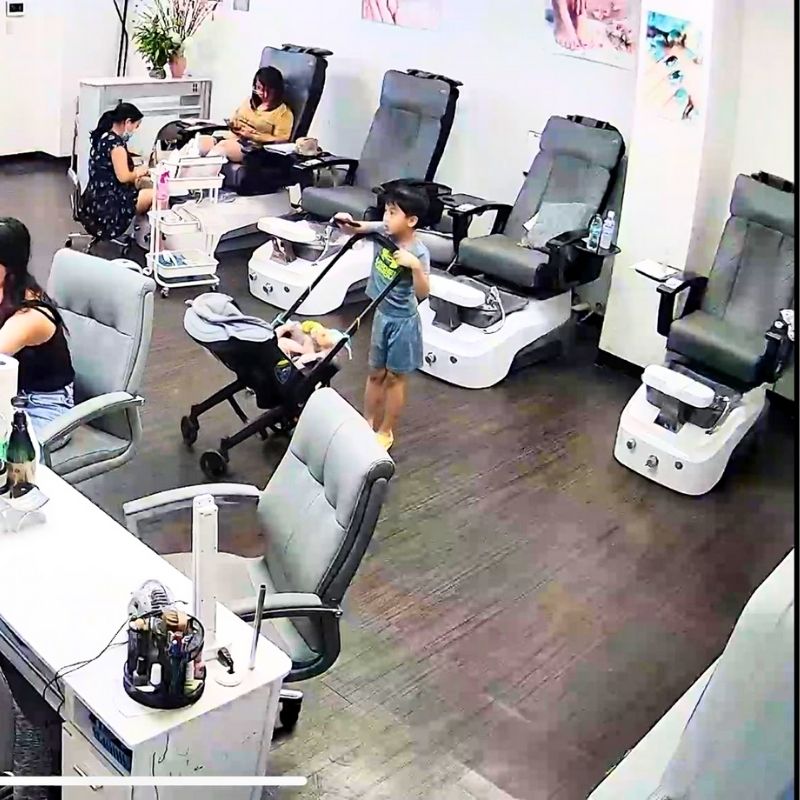 Cần sang bán tiệm nail tại Laredo, TX – 78043