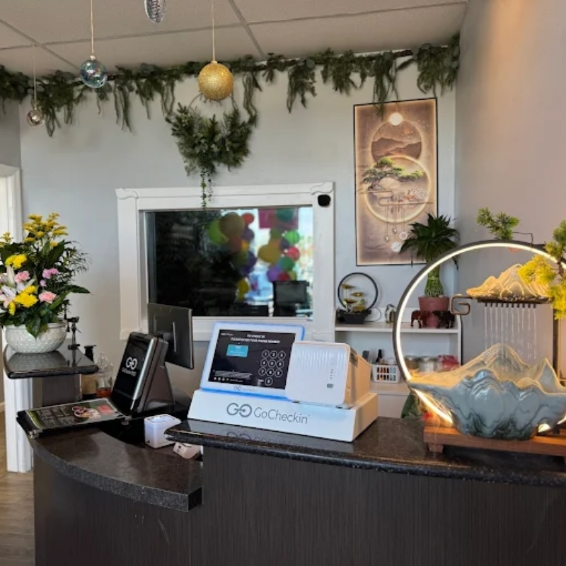 Cần sang bán tiệm nail tại Largo, FL 33773
