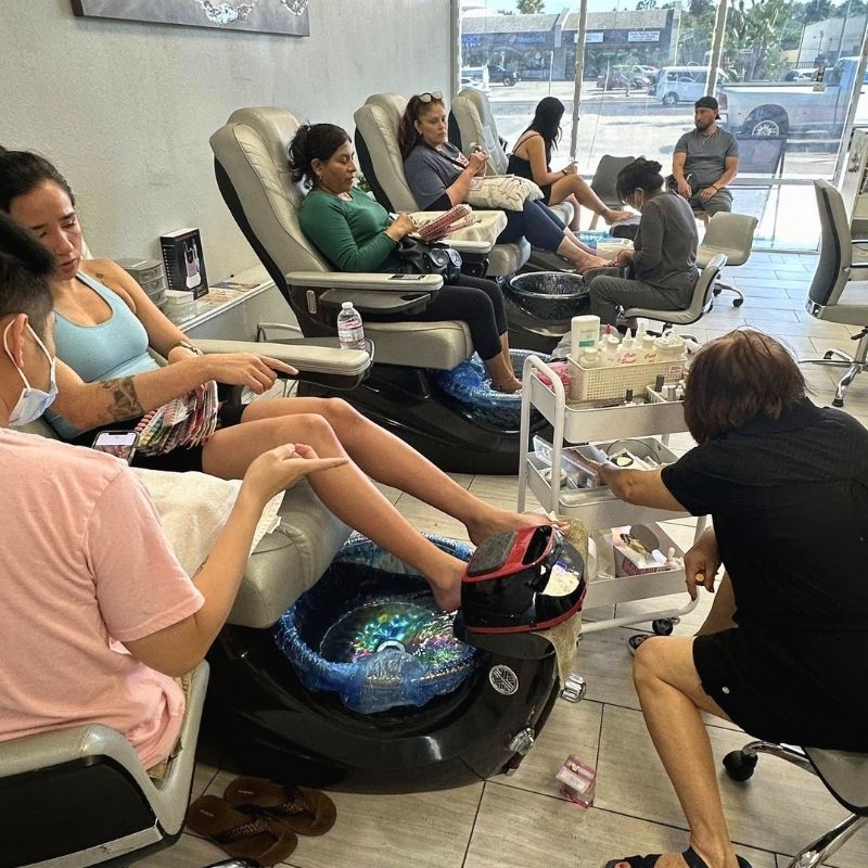 Cần sang bán tiệm nail tại Lomita, CA 90717
