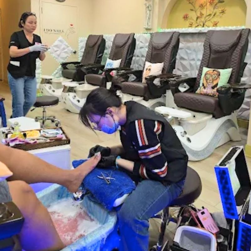 Cần sang bán tiệm nail tại Mansfield, TX 76063