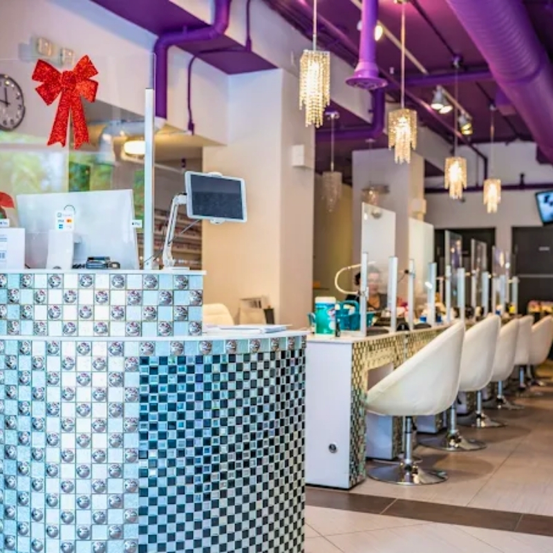 Cần sang bán tiệm nail tại Miami Beach, FL 33139