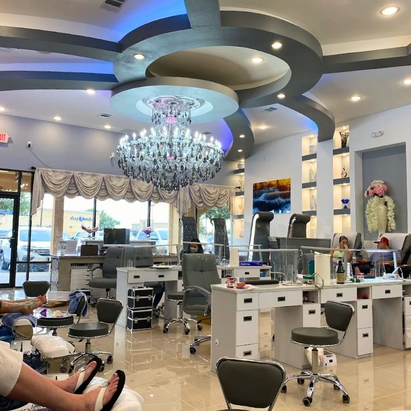 Cần sang bán tiệm nail tại Midland, TX 79707