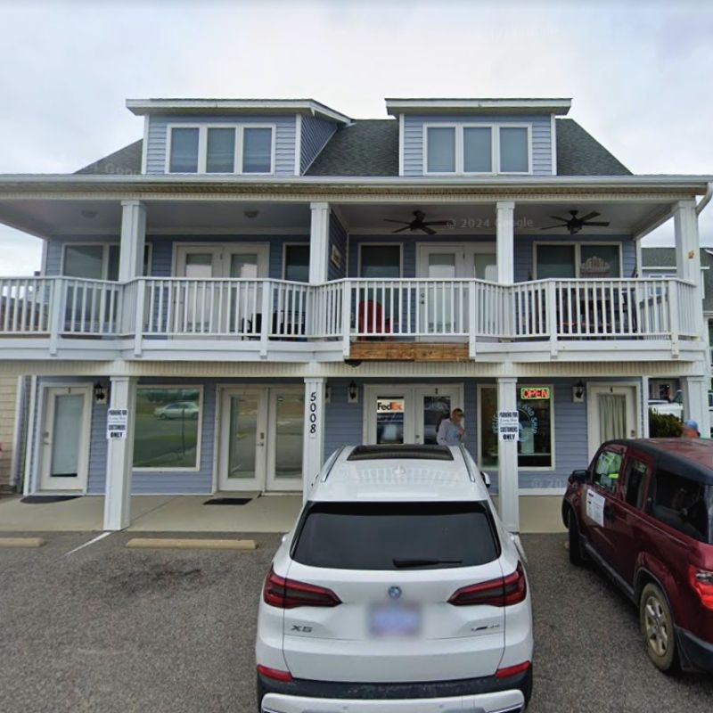 Cần sang bán tiệm nail tại Oak Island, NC 28465