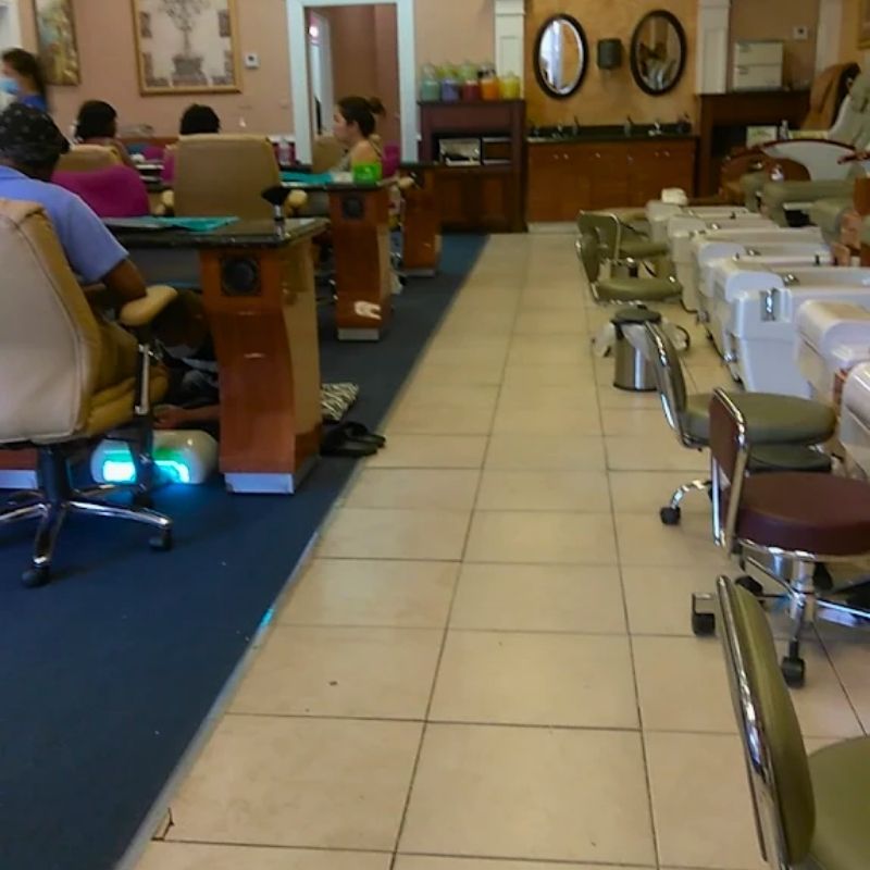 Cần sang bán tiệm nail tại Pensacola, FL - 32505